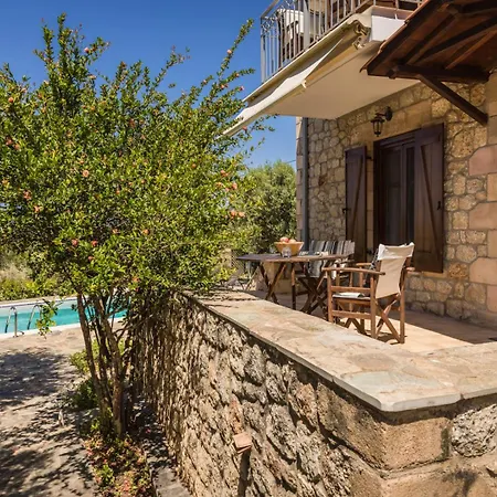 Eleonas - Kardamili's Acqua Bliss Apartment Kardamyli